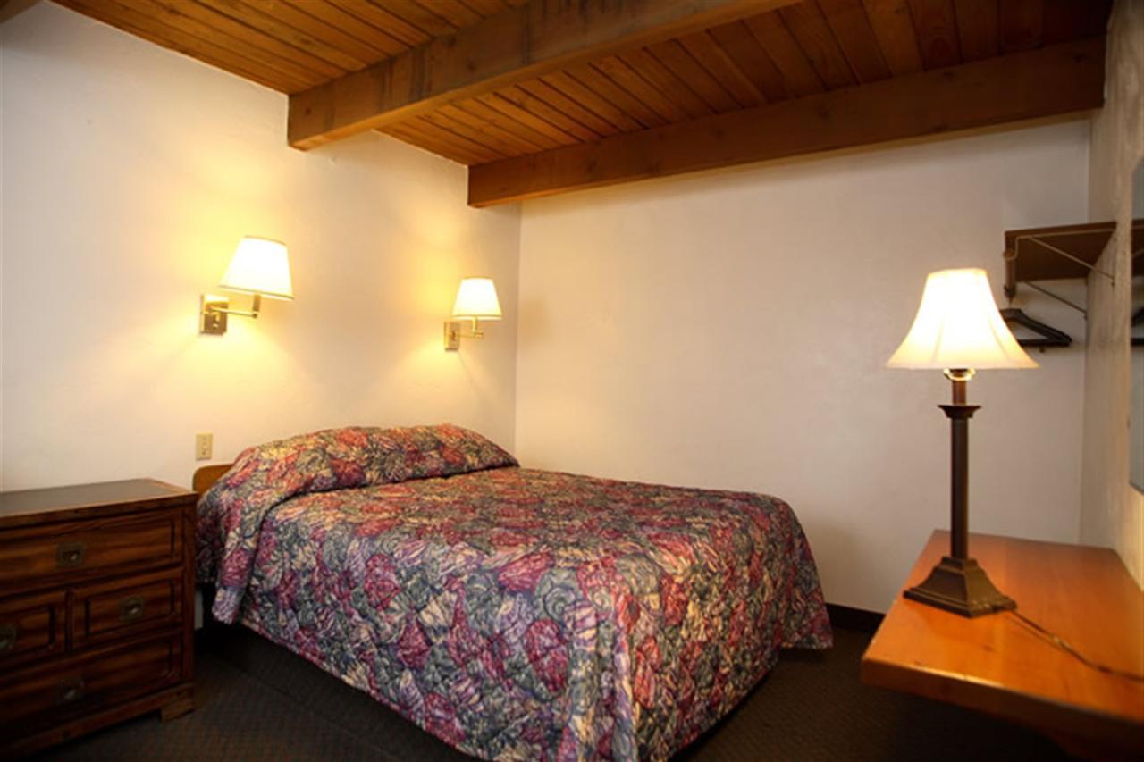 Sandpiper Beach Resort Pacific Beach Buitenkant foto